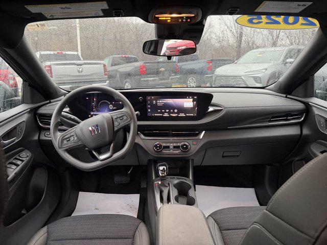 2025 Buick NV Preferred FWD