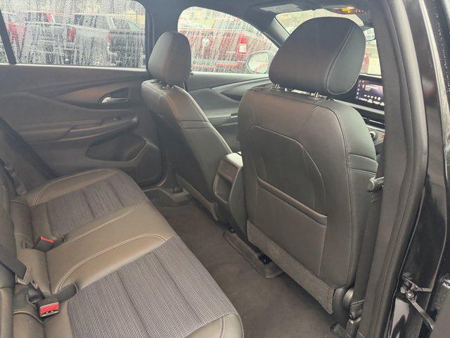 2025 Buick NV Preferred FWD