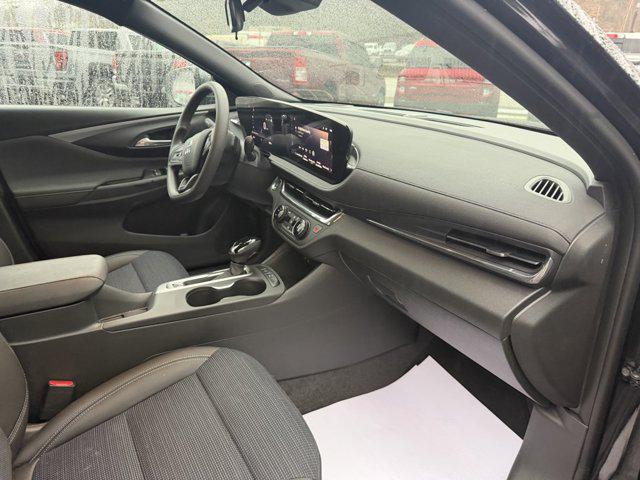 2025 Buick NV Preferred FWD
