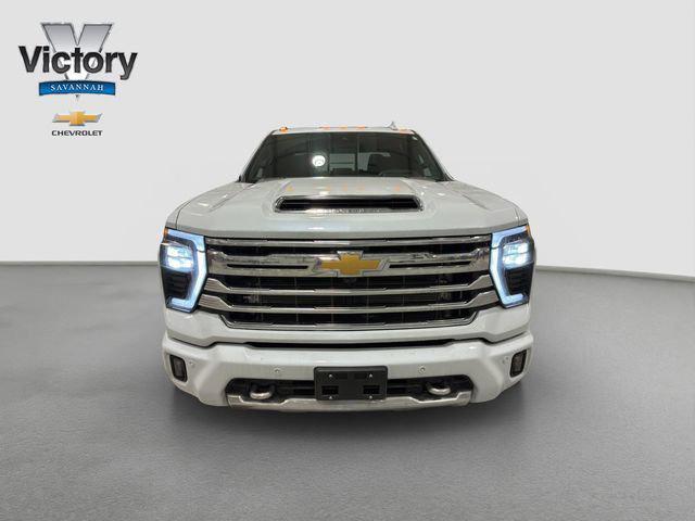 2026 Chevrolet Silverado 2500HD Crew Cab, Standard Bed, High Country, 4WD