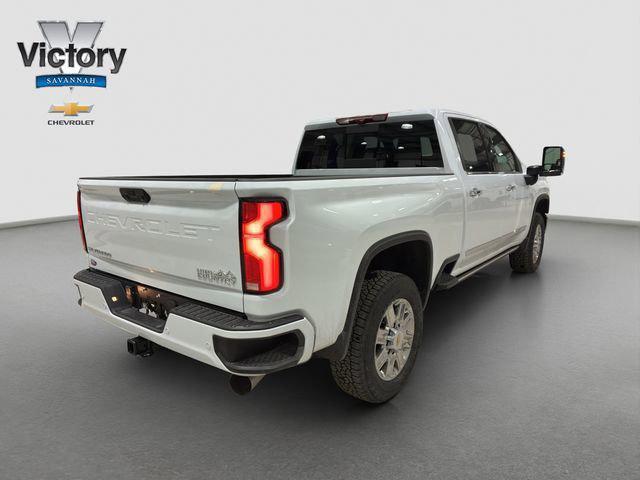 2026 Chevrolet Silverado 2500HD Crew Cab, Standard Bed, High Country, 4WD