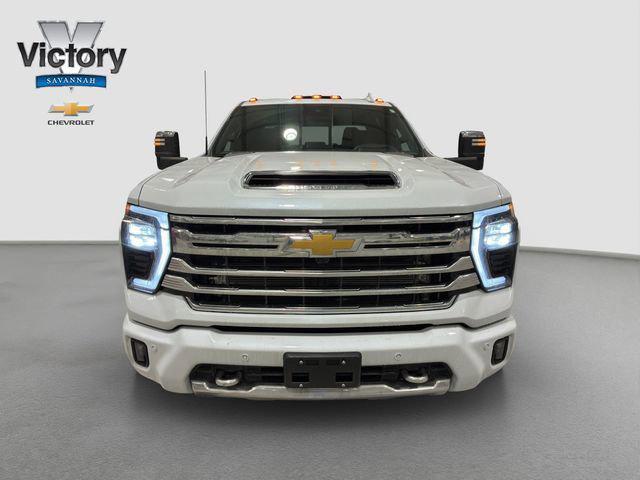2026 Chevrolet Silverado 2500HD Crew Cab, Standard Bed, High Country, 4WD
