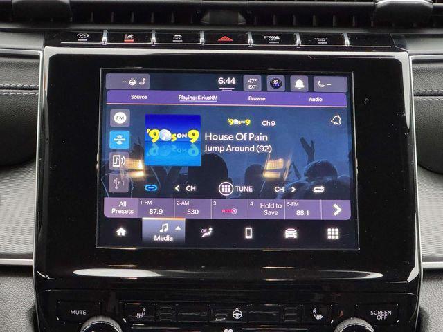 2026 Jeep Grand Cherokee GRAND CHEROKEE LAREDO X 4X4