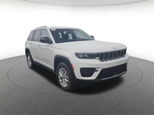 2026 Jeep Grand Cherokee GRAND CHEROKEE LAREDO X 4X4
