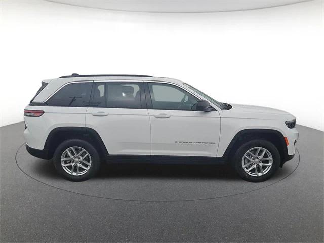 2026 Jeep Grand Cherokee GRAND CHEROKEE LAREDO X 4X4