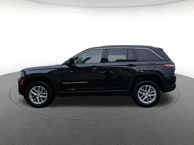 2026 Jeep Grand Cherokee GRAND CHEROKEE LAREDO X 4X4