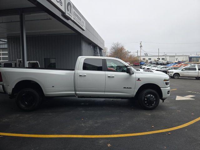2026 Ram 3500 Laramie Crew Cab 4x4 8' Box