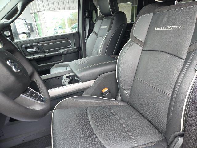 2026 Ram 3500 Laramie Crew Cab 4x4 8' Box