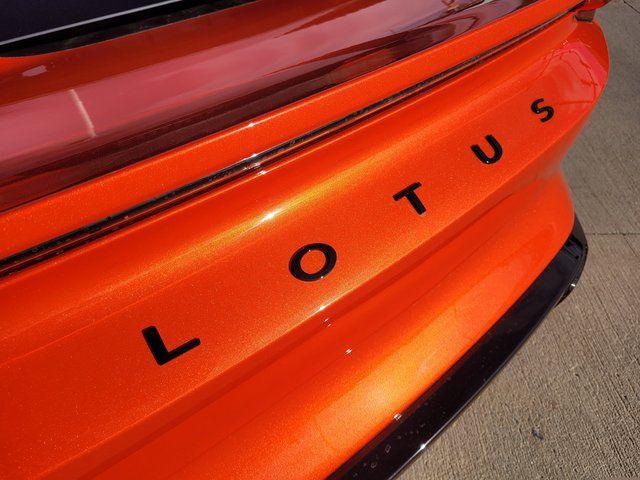 2026 Lotus Emira - Photo 28