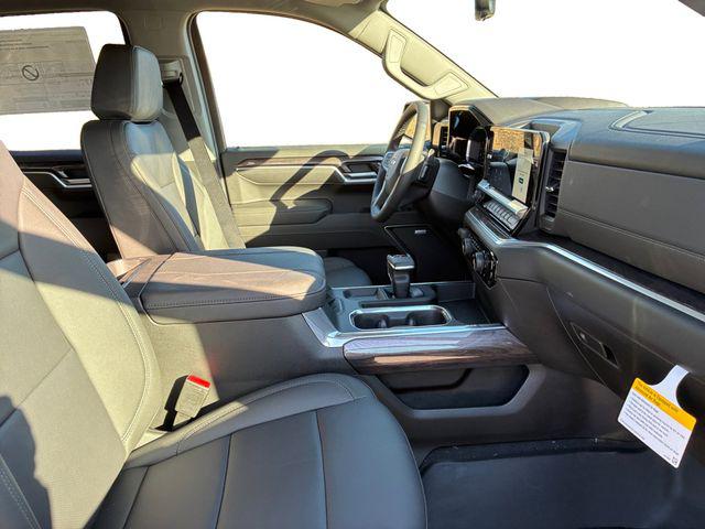 2026 Chevrolet Silverado 1500 4WD Crew Cab Short Bed LTZ