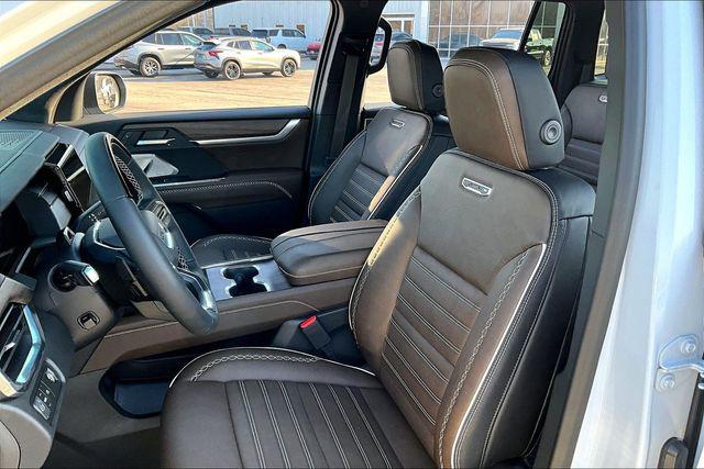 2026 GMC Acadia Denali Ultimate FWD