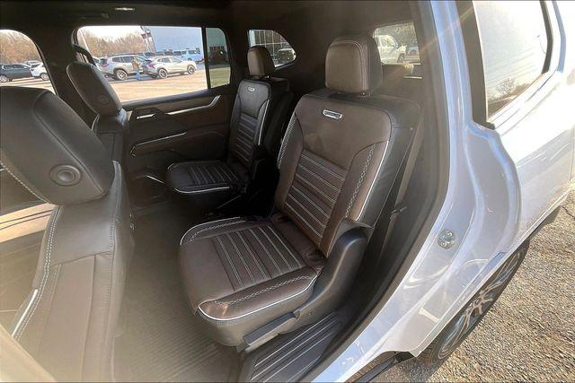 2026 GMC Acadia Denali Ultimate FWD