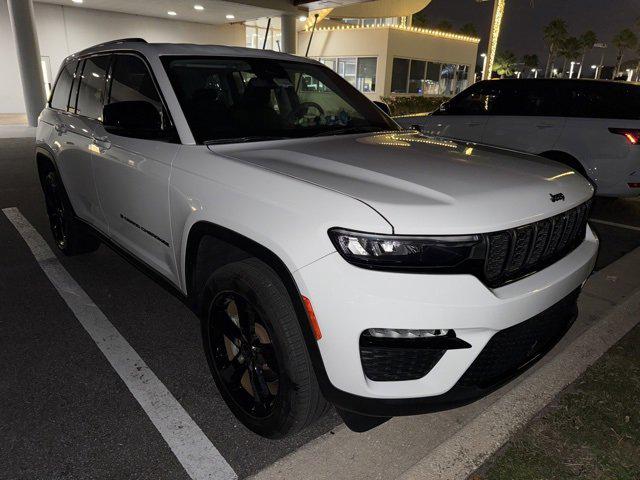 2023 Jeep Grand Cherokee Limited 4x2