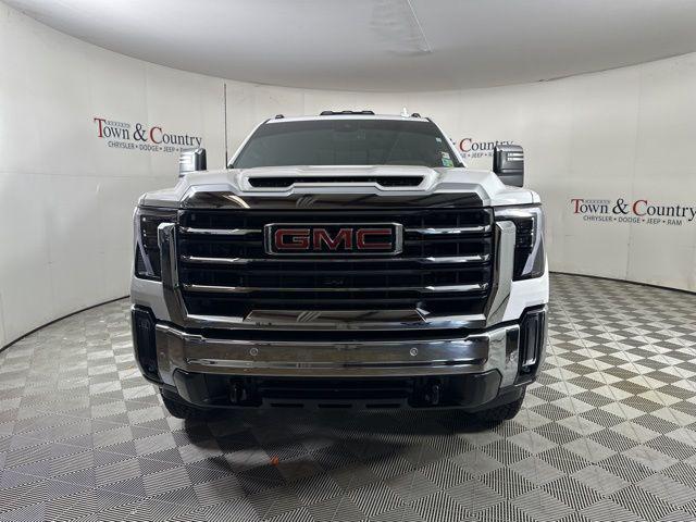 2025 GMC Sierra 2500HD 4WD Crew Cab Standard Bed SLT