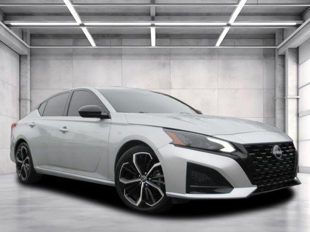 2023 Nissan Altima SR FWD 2023 Nissan Altima SR FWD
