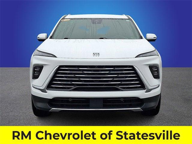 2025 Buick Enclave Preferred FWD