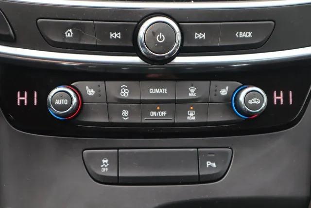 2017 Buick LaCrosse Essence