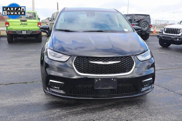 2024 Chrysler Pacifica Hybrid Select