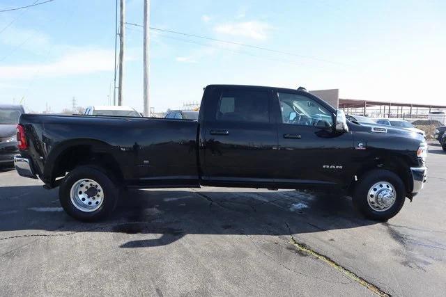 2023 Ram 3500 Laramie Crew Cab 4x4 8' Box