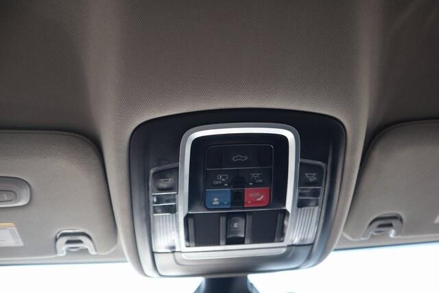 2023 Ram 3500 Laramie Crew Cab 4x4 8' Box
