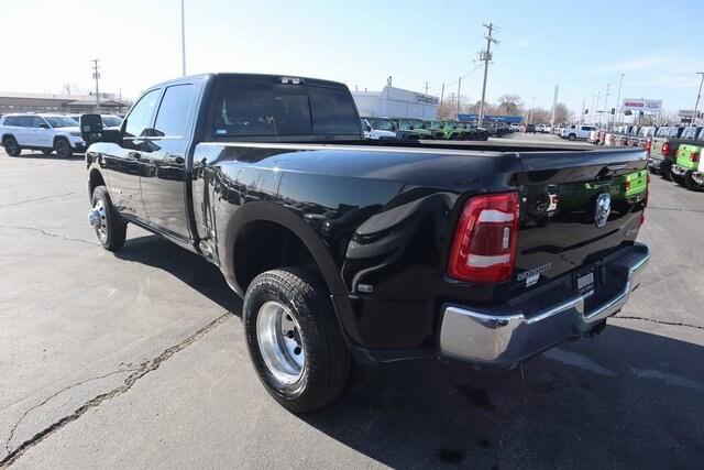 2023 Ram 3500 Laramie Crew Cab 4x4 8' Box