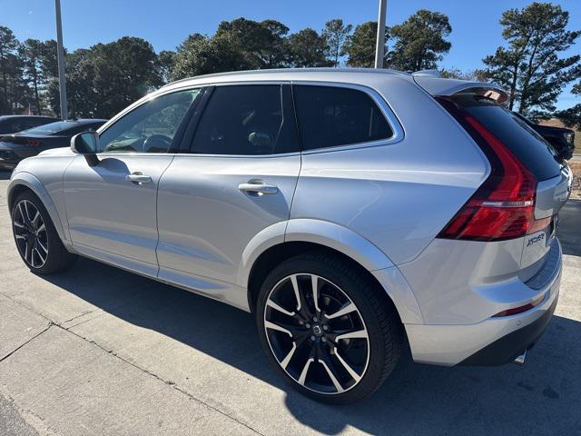 2021 Volvo XC60 T5 Momentum 2021 Volvo XC60 T5 Momentum