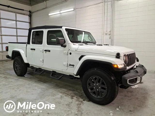 2024 Jeep Gladiator Sport S