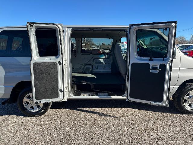2006 Ford E-150 Cargo