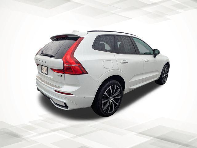 2023 Volvo XC60 B5 Plus Dark Theme