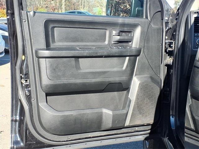 2018 RAM 1500 Express Quad Cab 4x4 64 Box