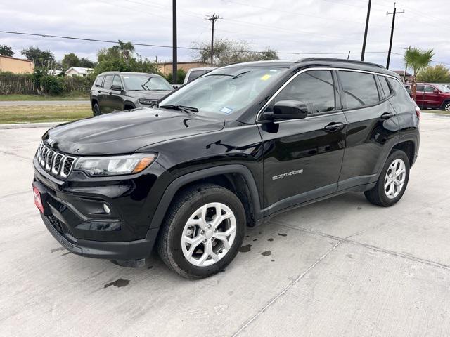 2024 Jeep Compass Latitude 4x4 2024 Jeep Compass Latitude 4x4