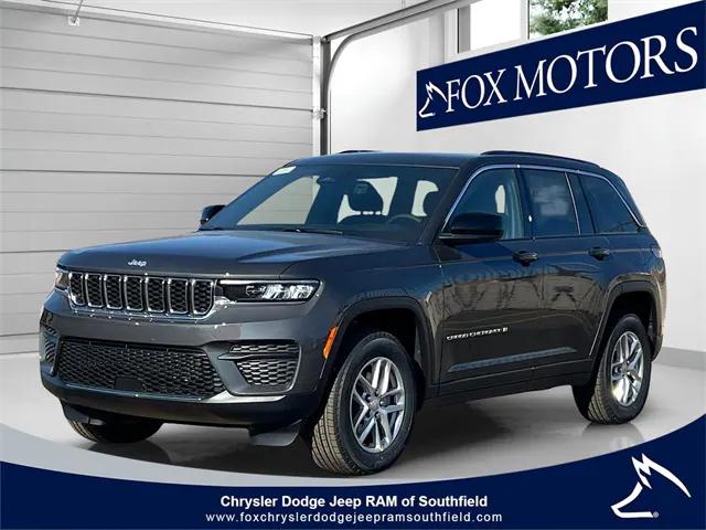 2025 Jeep Grand Cherokee Laredo X 4x4