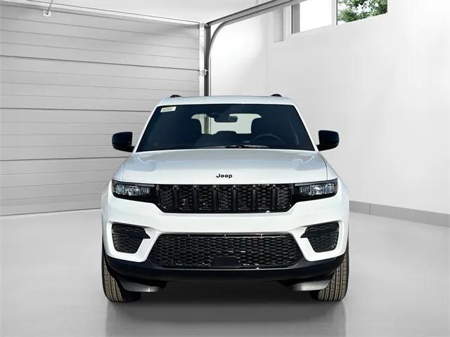 2025 Jeep Grand Cherokee Altitude X 4x4