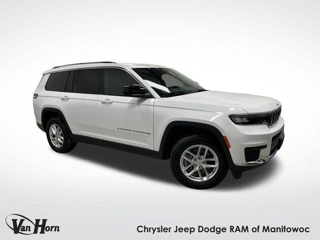2022 Jeep Grand Cherokee L Laredo 4x4