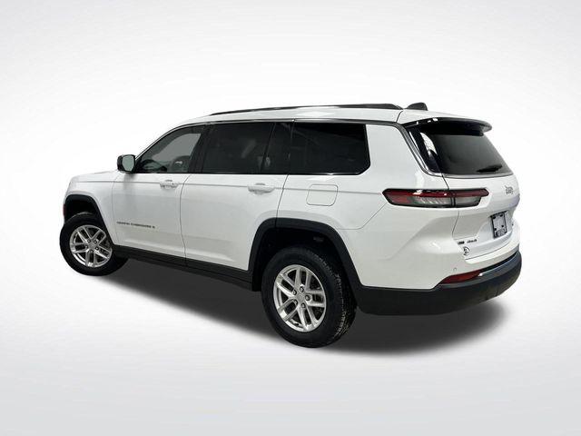 2022 Jeep Grand Cherokee L Laredo 4x4