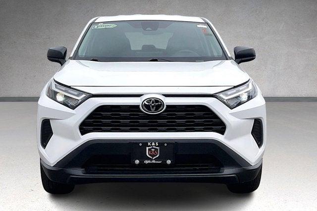 2024 Toyota RAV4 LE
