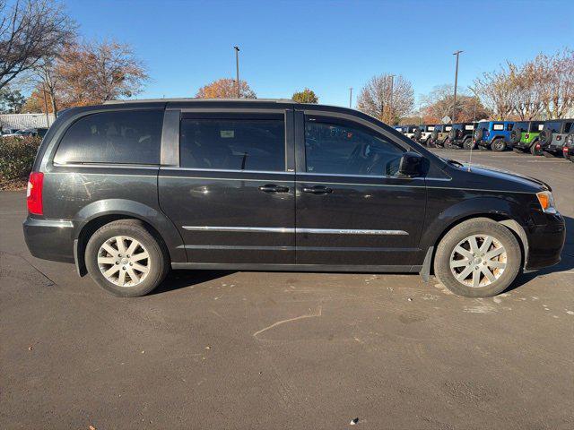 2014 Chrysler Town and Country Touring