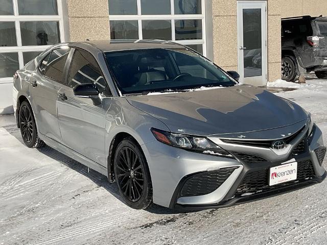 2022 Toyota Camry SE AWD