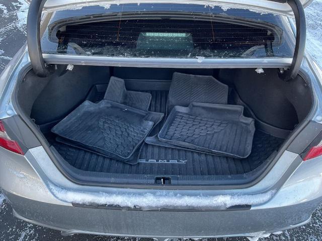 2022 Toyota Camry SE AWD