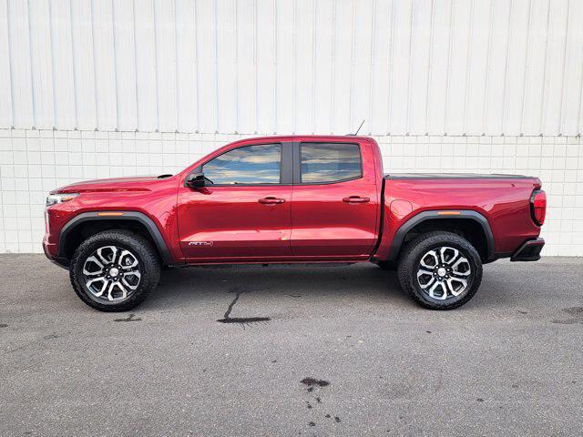 2024 GMC Canyon 4WD AT4
