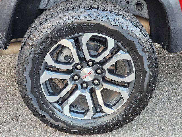 2024 GMC Canyon 4WD AT4