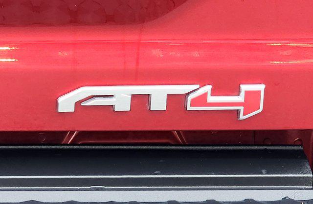 2024 GMC Canyon 4WD AT4