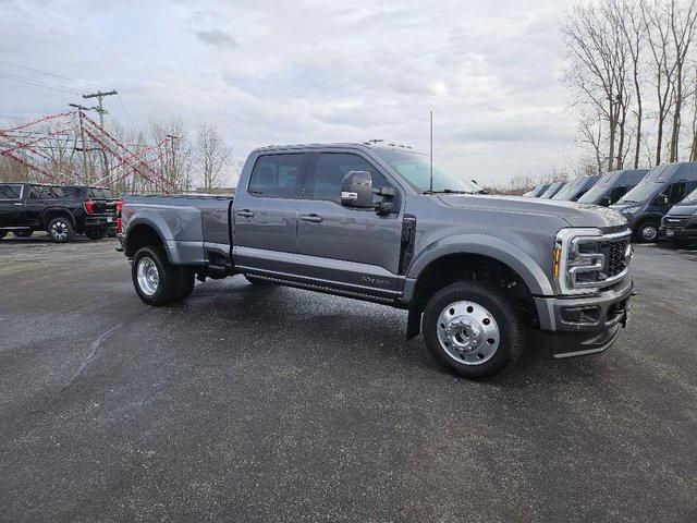 2025 Ford F-450 Platinum 2025 Ford F-450 Platinum