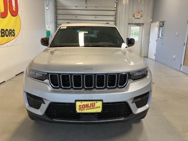 2025 Jeep Grand Cherokee Laredo X 4x4