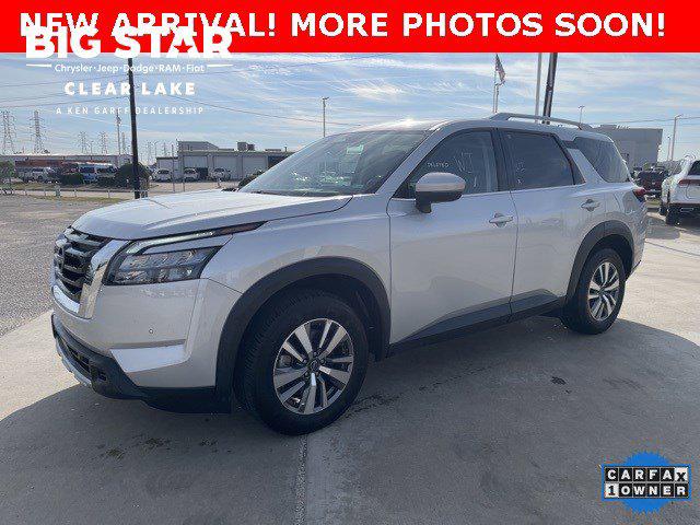 2025 Nissan Pathfinder SL FWD