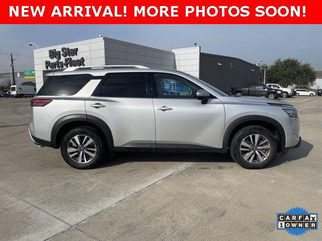 2025 Nissan Pathfinder SL FWD