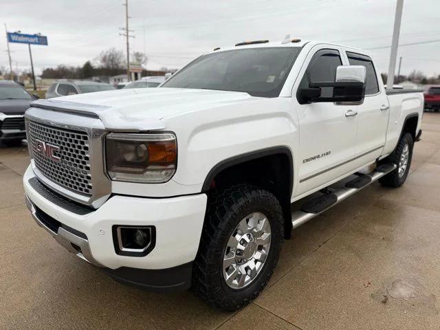 2016 GMC Sierra 2500HD Denali 2016 GMC Sierra 2500HD Denali