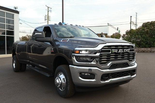 2026 RAM Ram 3500 RAM 3500 TRADESMAN CREW CAB 4X4 8 BOX 2026 RAM Ram 3500 RAM 3500 TRADESMAN CREW CAB 4X4 8 BOX