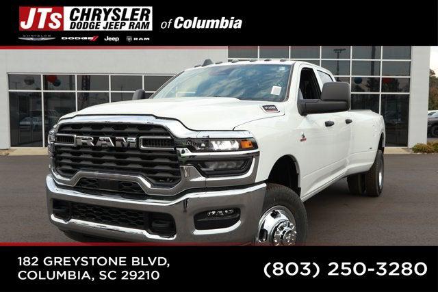 2026 RAM Ram 3500 RAM 3500 TRADESMAN CREW CAB 4X4 8 BOX