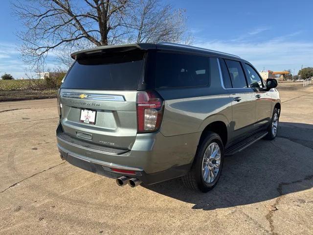 2023 Chevrolet Suburban 4WD Premier